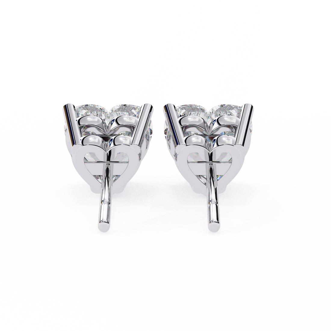 Beautiful 18K GOLD EARRING WITH LAB-GROWN DIAMOND.