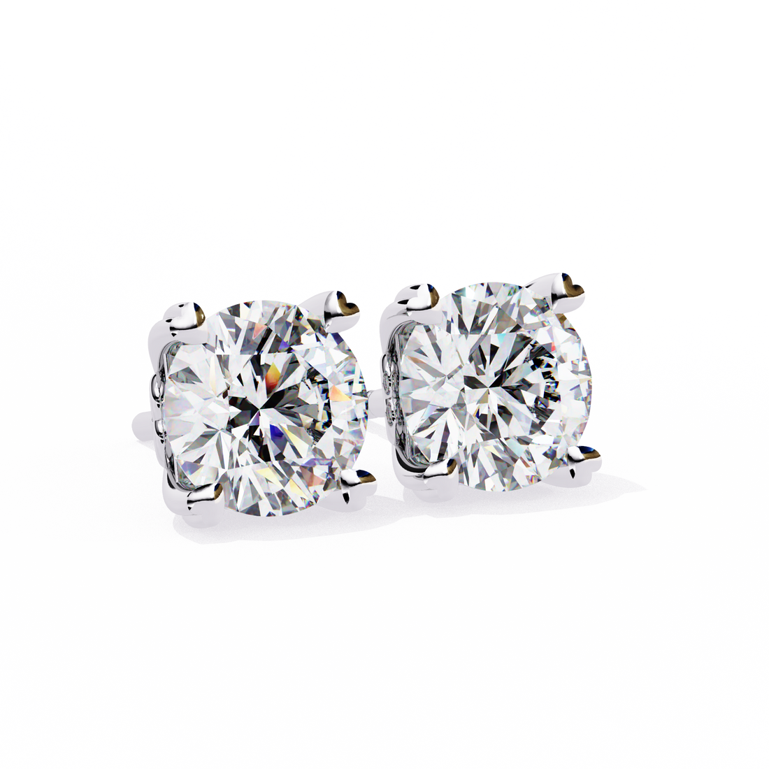 Unique 18K GOLD EARRING WITH LAB-GROWN DIAMOND.