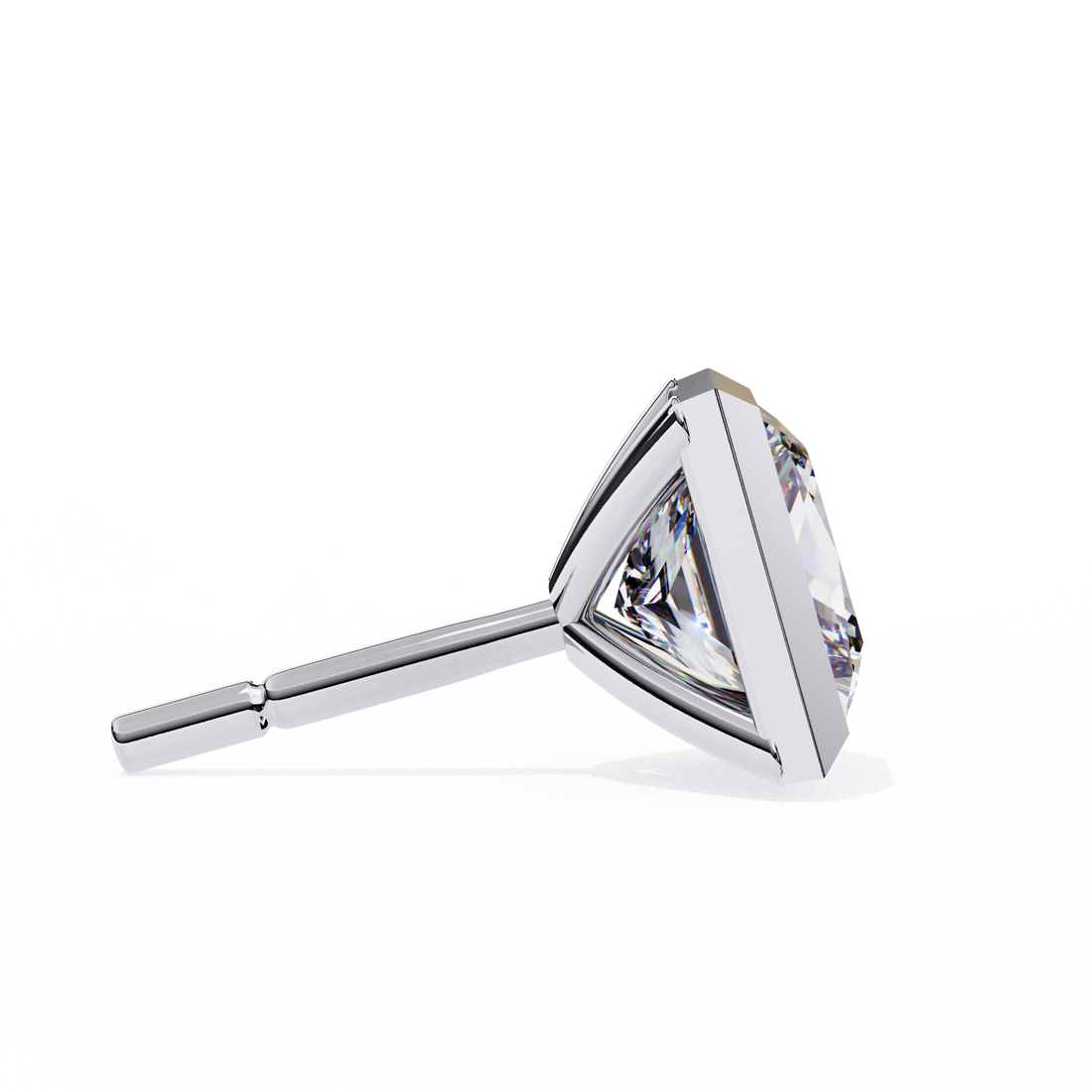 Unique 18K GOLD EARRING WITH LAB-GROWN DIAMOND.