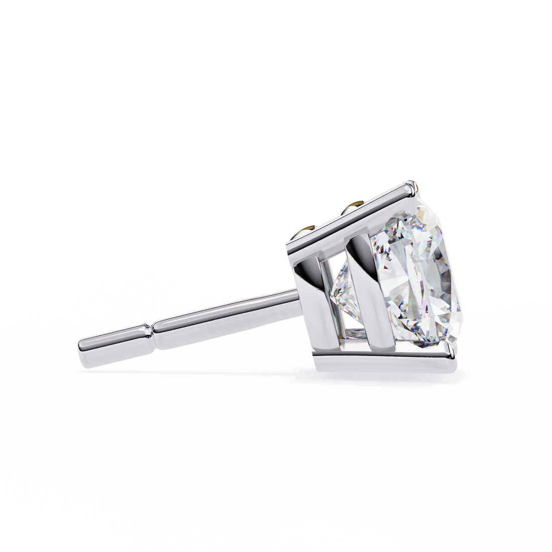 Beautiful 18K GOLD EARRING WITH LAB-GROWN DIAMOND.