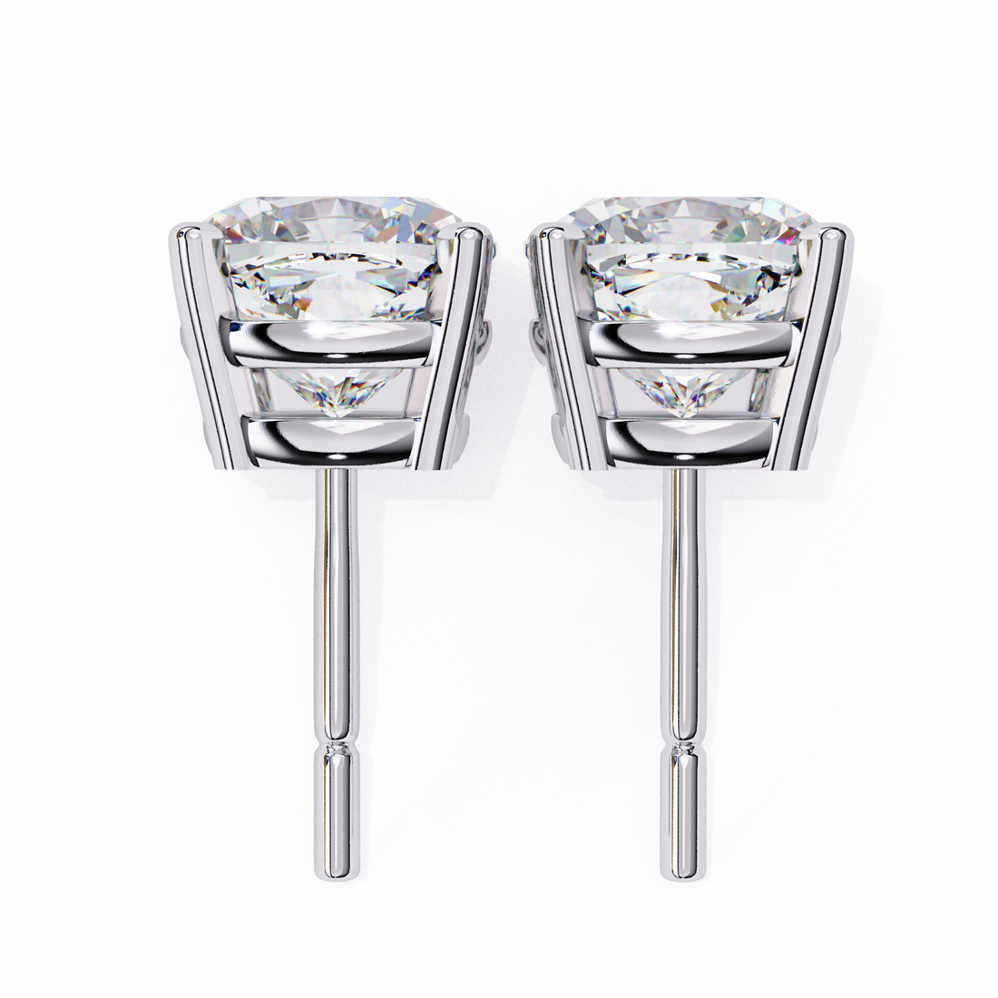 Beautiful 18K GOLD EARRING WITH LAB-GROWN DIAMOND.