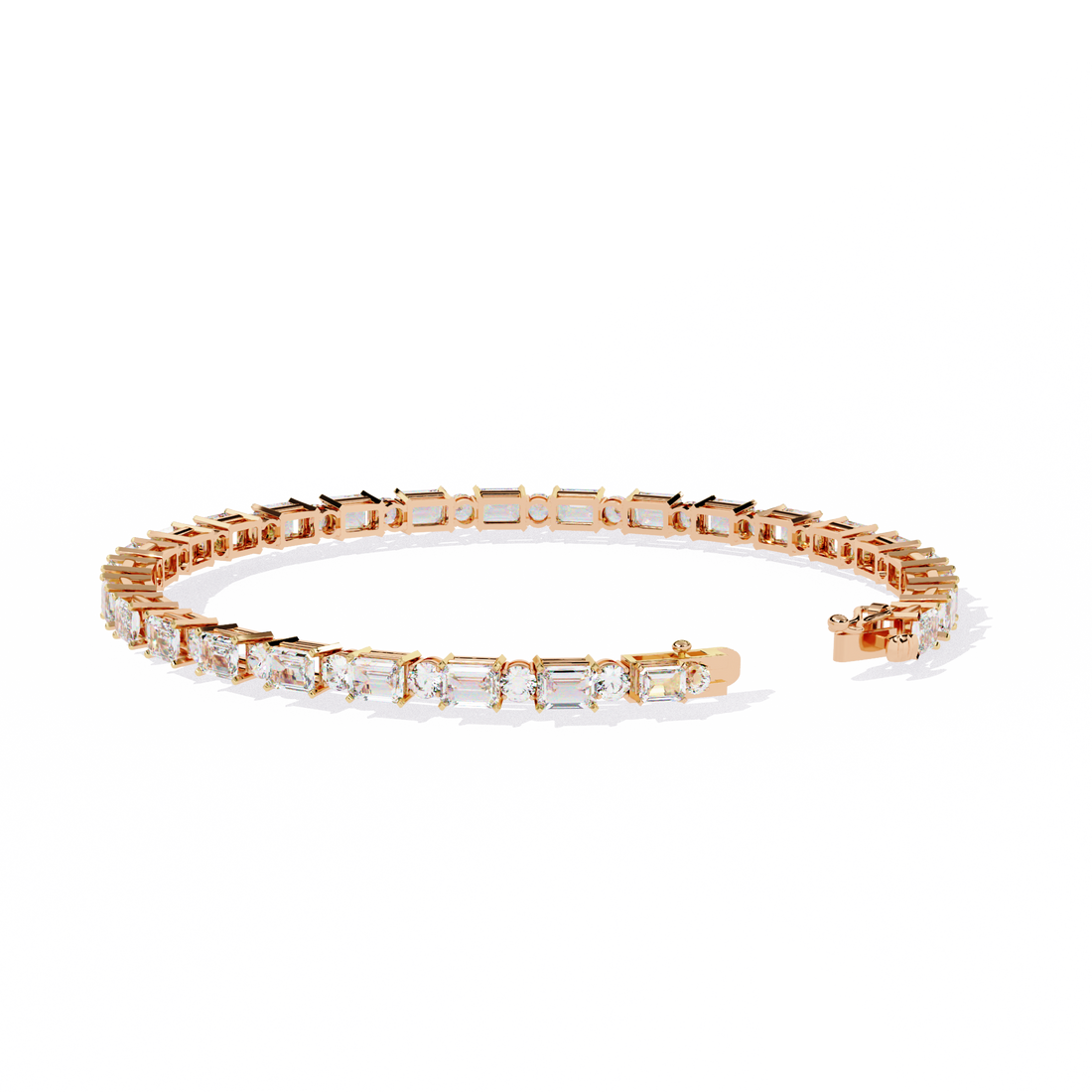 Fabulous  Bracelet With 18k Gold  Lab Grown Diamond.
