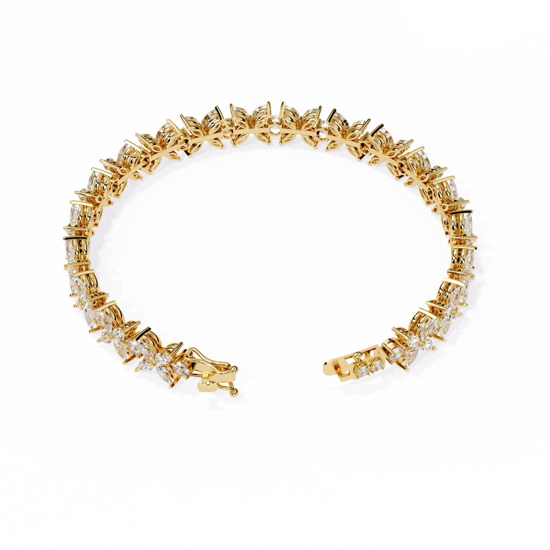 Fabulous  Bracelet With 18k Gold  Lab Grown Diamond.