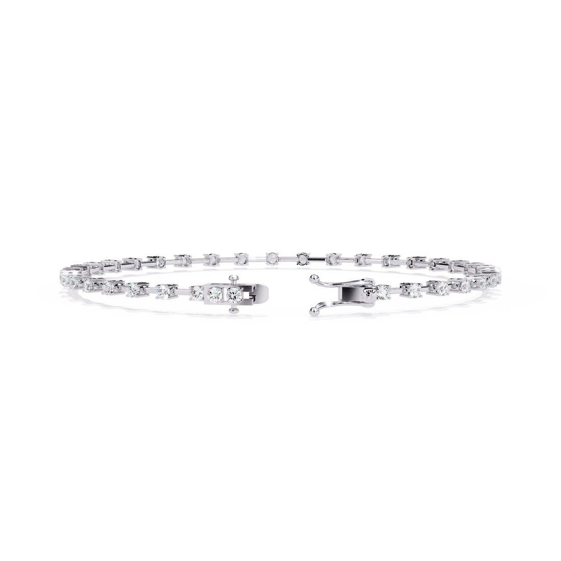 Fabulous  Bracelet With 18k Gold  Lab Grown Diamond.