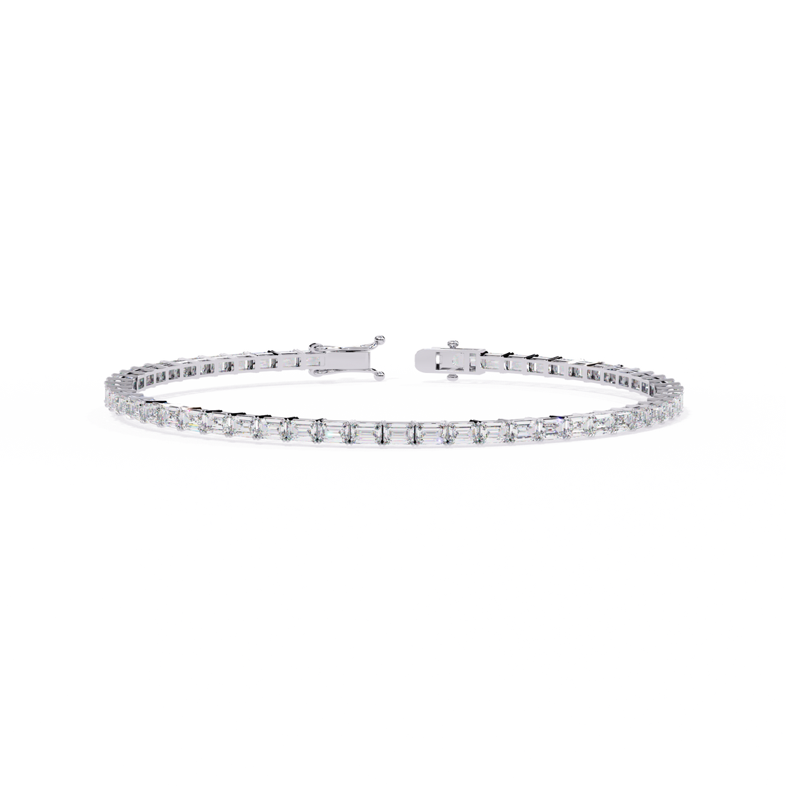 Fabulous  Bracelet With 18k Gold  Lab Grown Diamond.