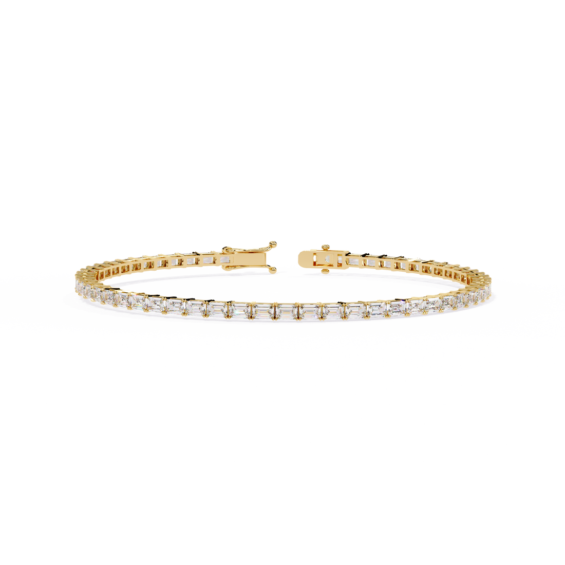 Fabulous  Bracelet With 18k Gold  Lab Grown Diamond.