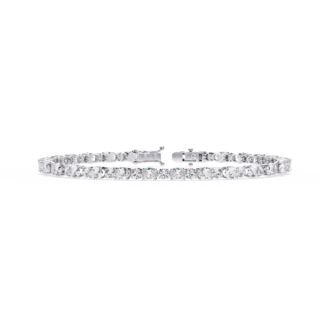 Fabulous  Bracelet With 18k Gold  Lab Grown Diamond.