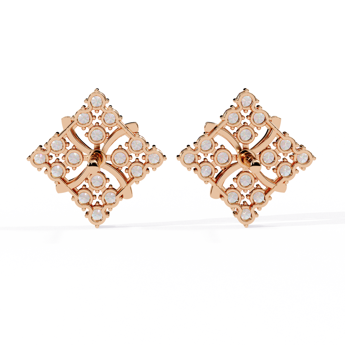 Unique 18K GOLD EARRING WITH LAB-GROWN DIAMOND.