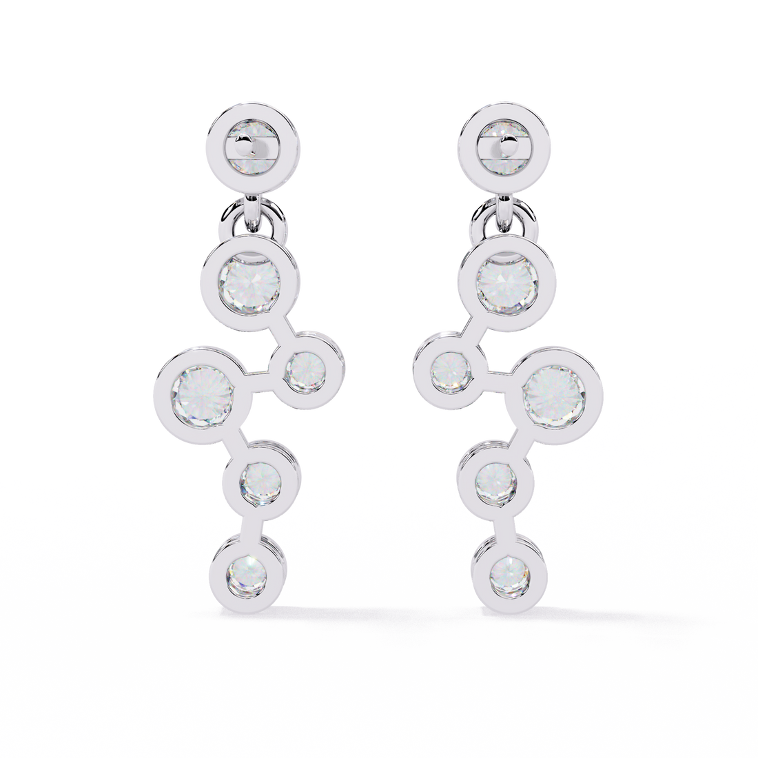 Brilliant 18K GOLD EARRING WITH LAB-GROWN DIAMOND.
