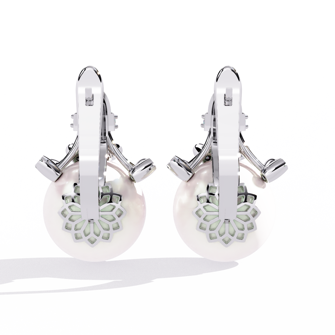 Brilliant 18K GOLD EARRING WITH LAB-GROWN DIAMOND.