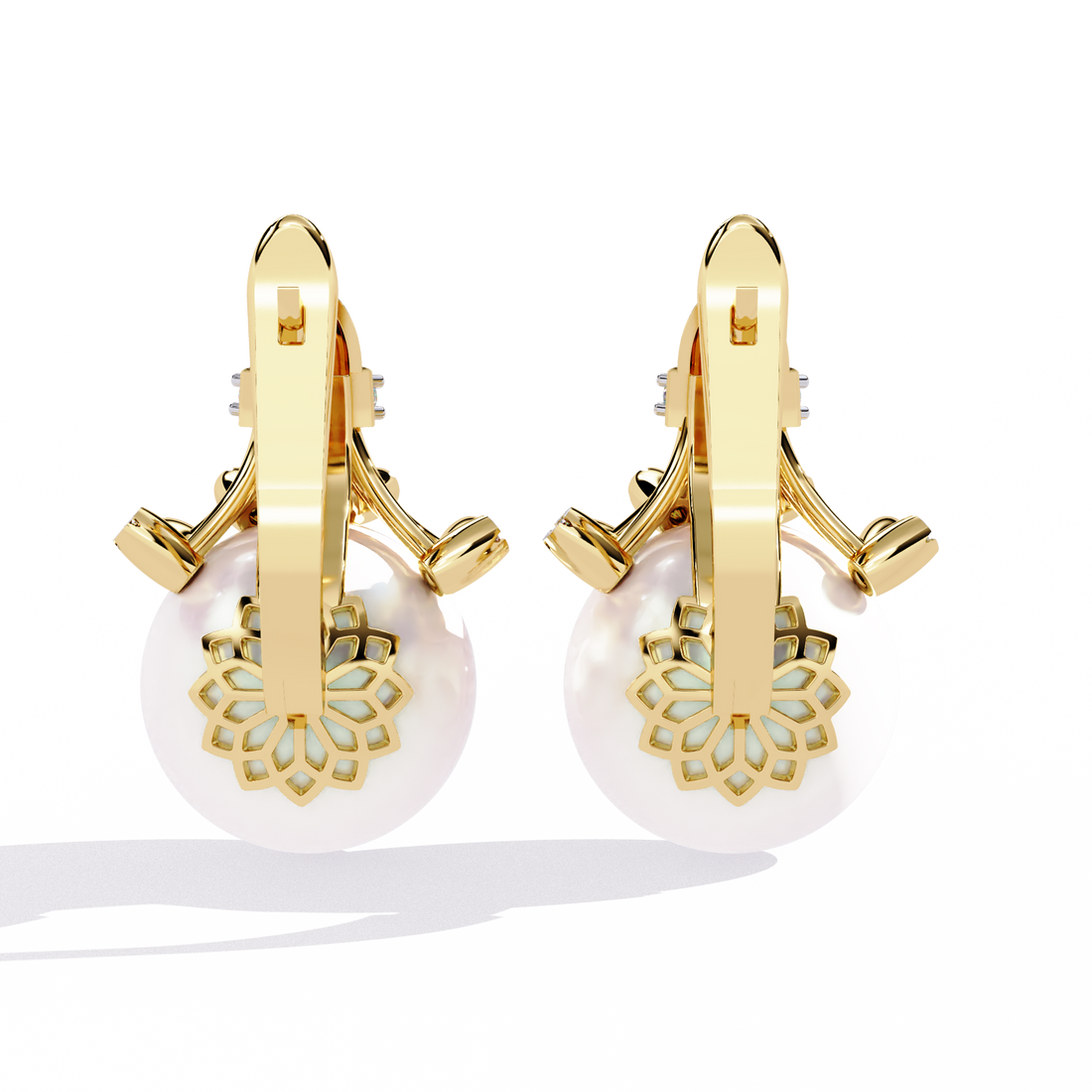 Brilliant 18K GOLD EARRING WITH LAB-GROWN DIAMOND.