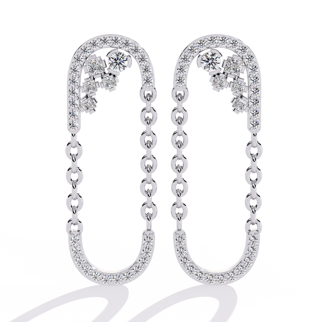 Brilliant 18K GOLD EARRING WITH LAB-GROWN DIAMOND.