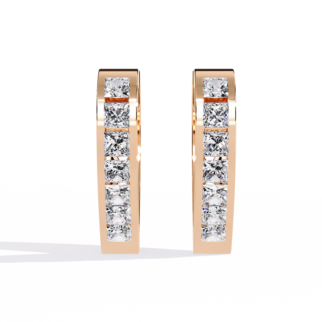 Brilliant 18K GOLD EARRING WITH LAB-GROWN DIAMOND.