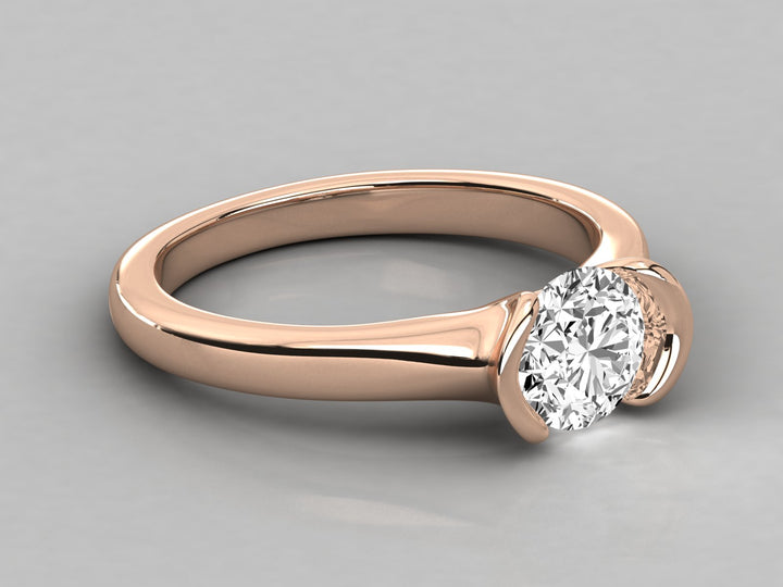 10K GOLD SOLITAIRE LAB GROWN DIAMOND LADIES  RING.