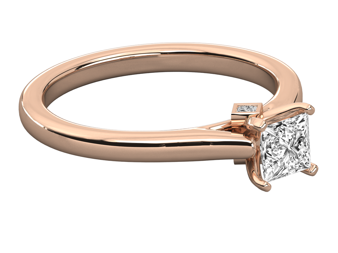 10K GOLD SOLITAIRE  LAB GROWN DIAMOND LADIES  RING.