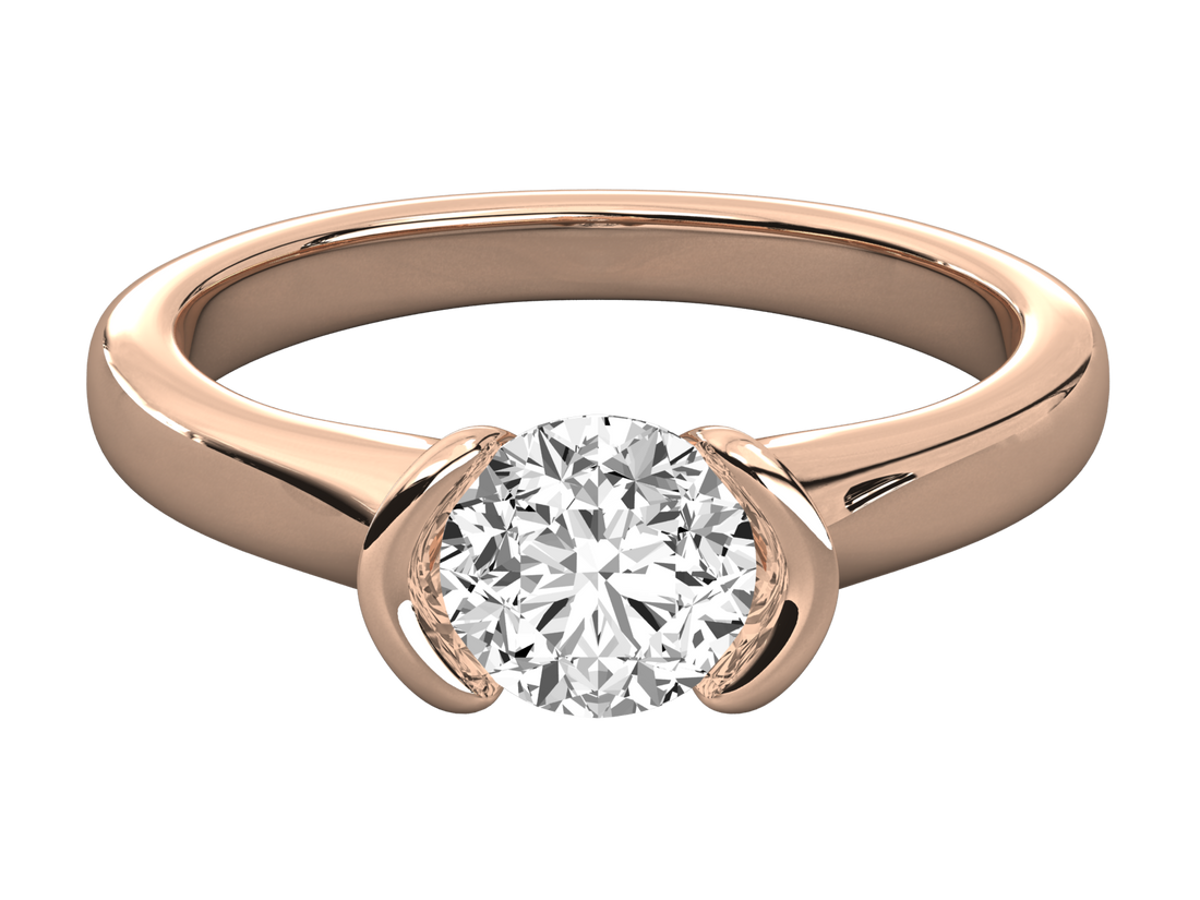 10K GOLD SOLITAIRE LAB GROWN DIAMOND LADIES  RING.