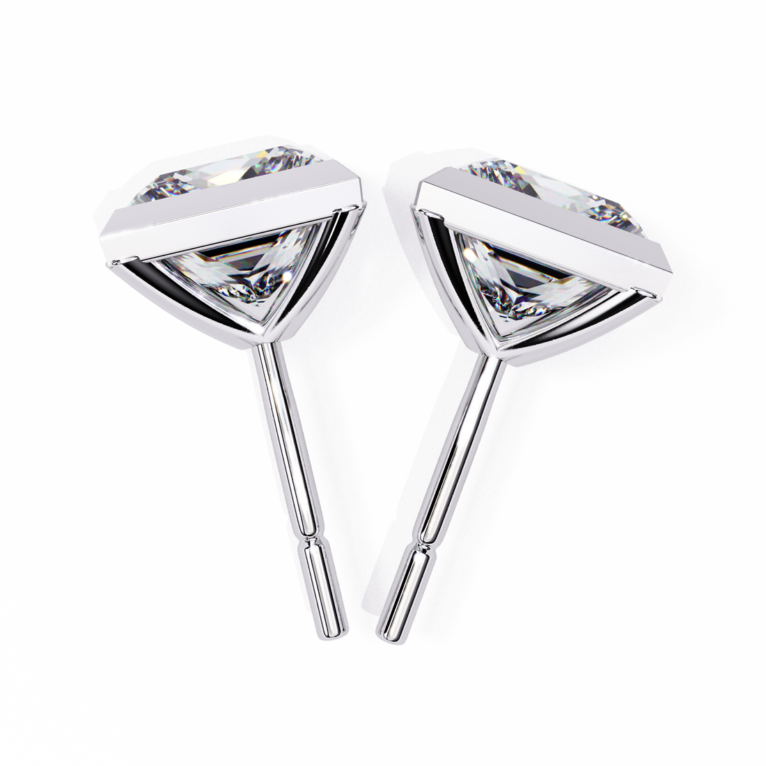Unique 18K GOLD EARRING WITH LAB-GROWN DIAMOND.