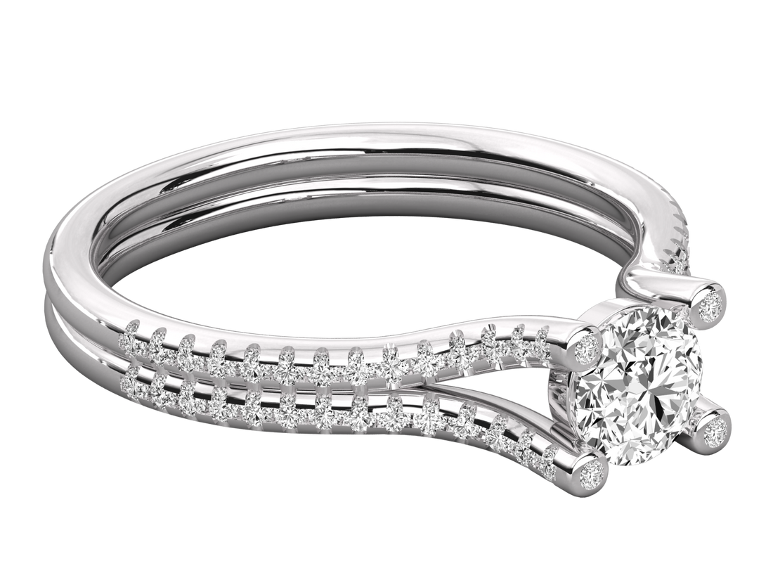 10K GOLD SOLITAIRE LAB GROWN DIAMOND LADIES  RING.
