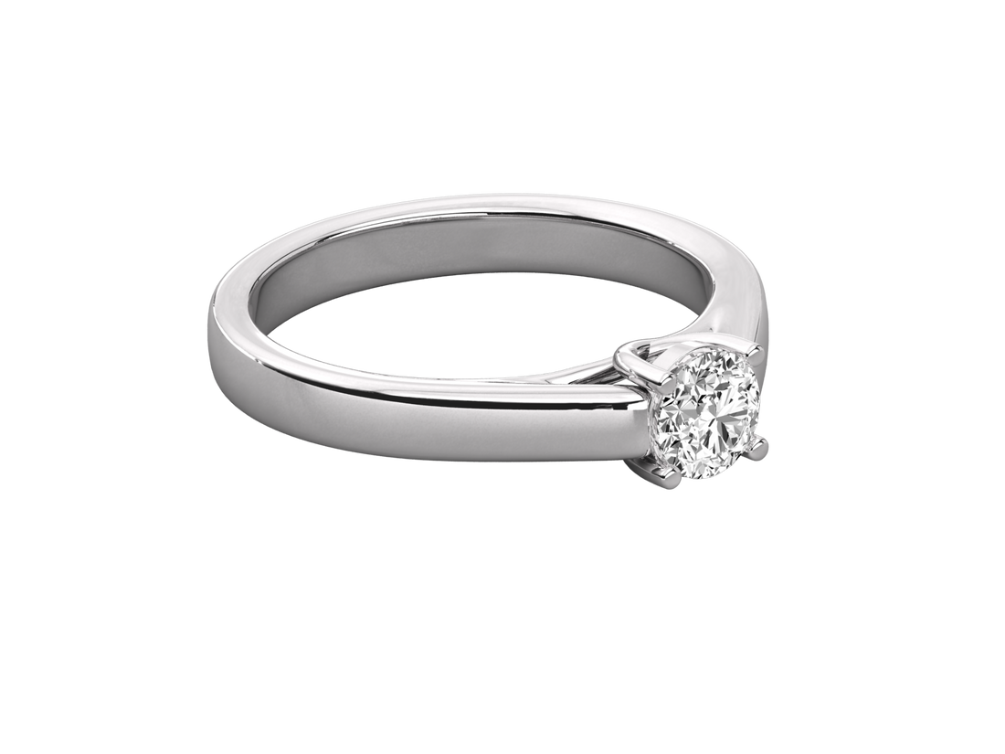 10K GOLD SOLITAIRE DIAMOND  BRILLIANT RING.