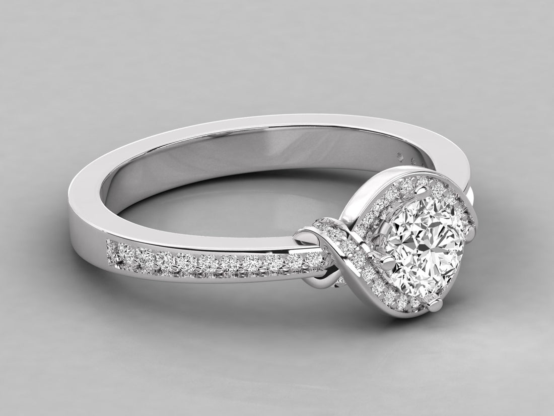 9K GOLD SOLITAIRE DIAMOND LADIES  RING.
