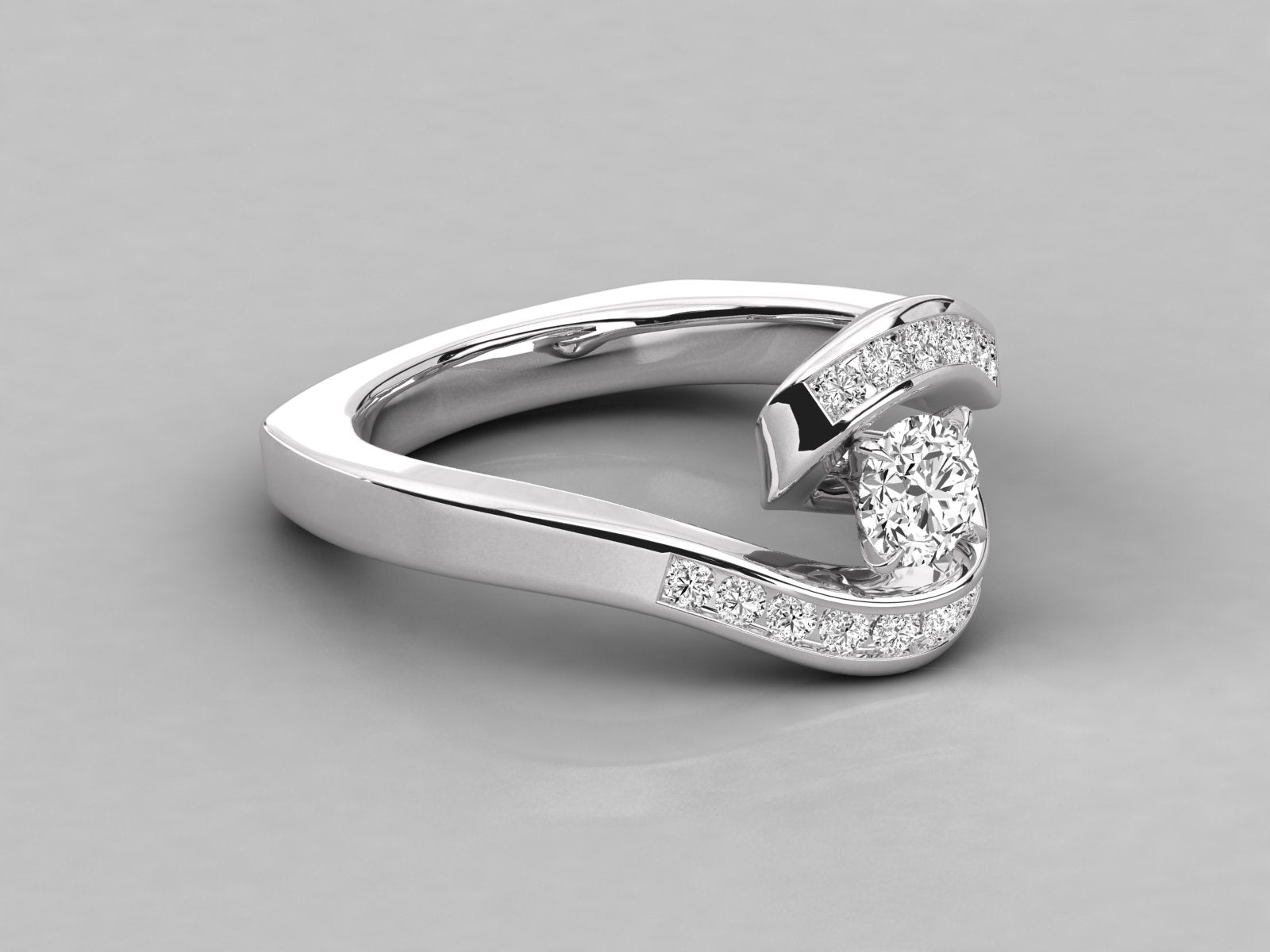 10K GOLD SOLITAIRE  LAB GROWN DIAMOND LADIES  RING.