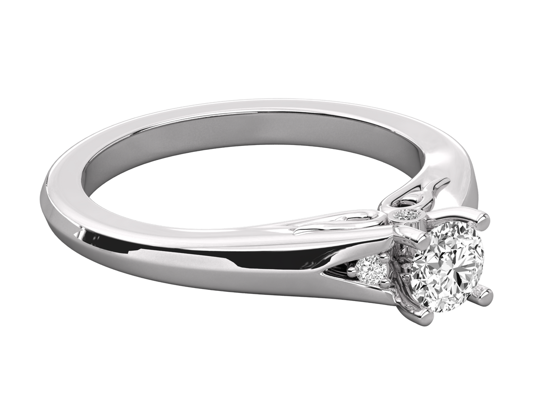 10K GOLD SOLITAIRE  LAB GROWN DIAMOND LADIES  RING.