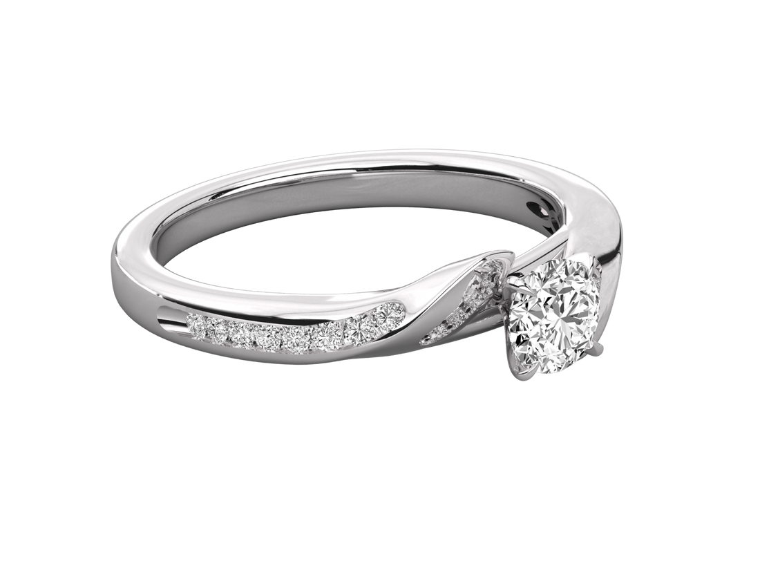 10K GOLD SOLITAIRE LAB GROWN DIAMOND LADIES  RING.