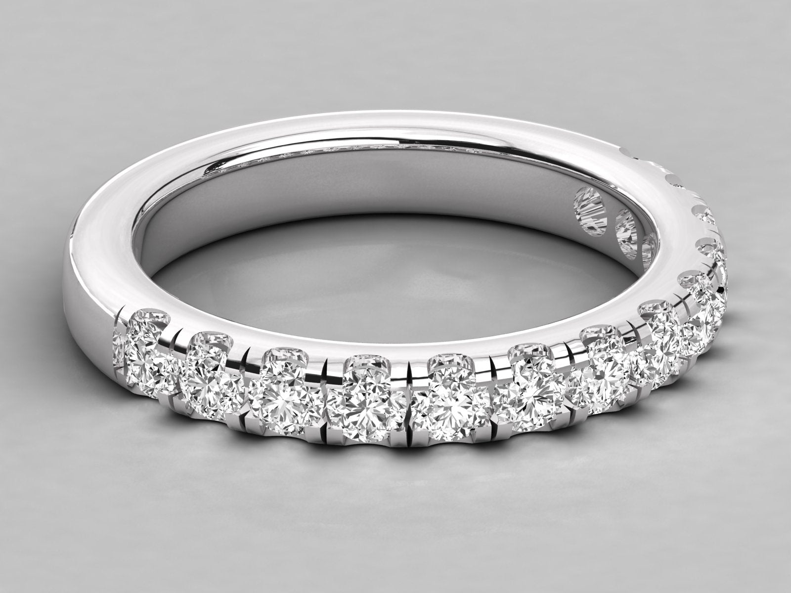 10K GOLD  LAB GROWN DIAMOND LADIES BAND RING.