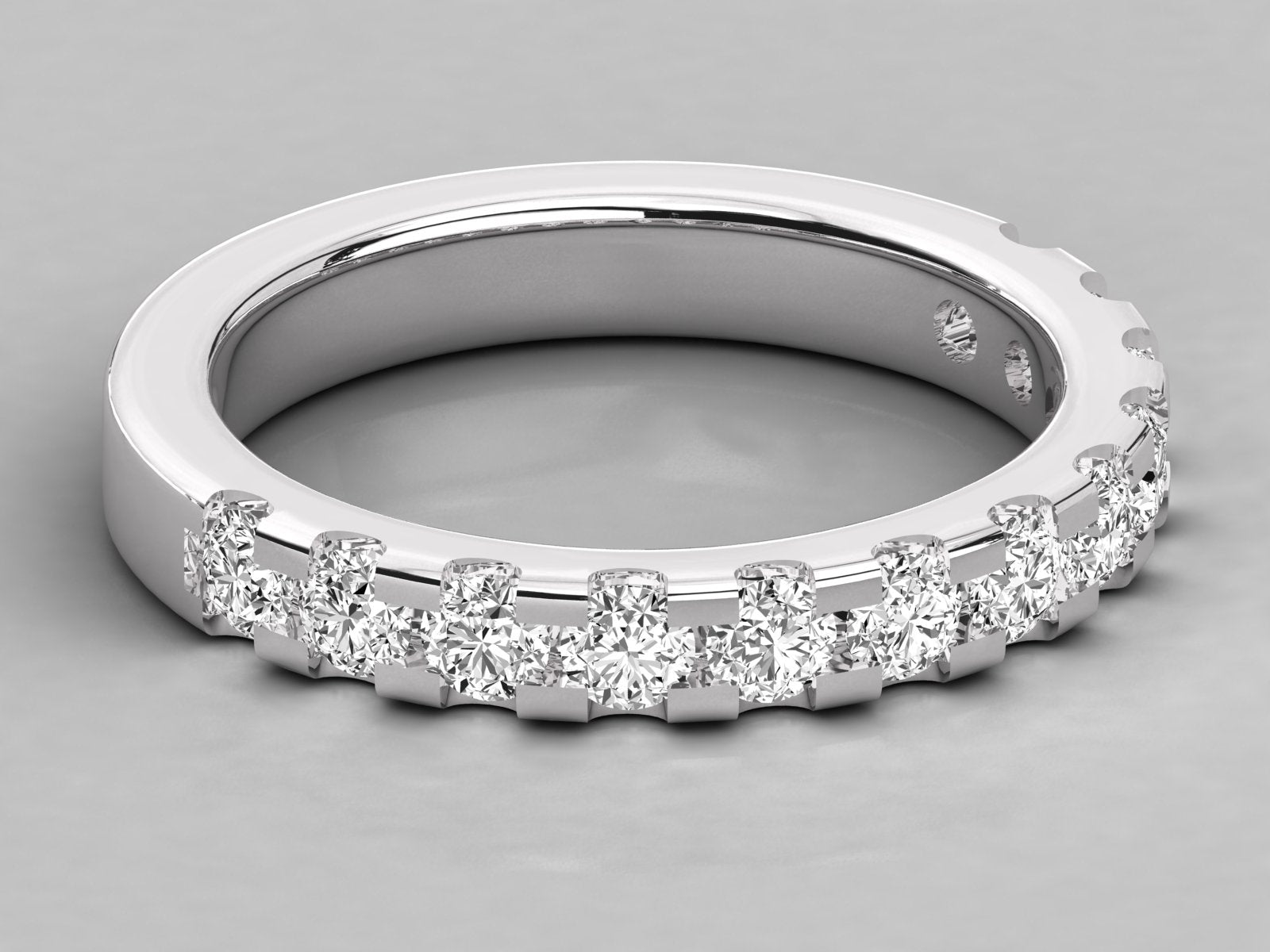 10K GOLD  LAB GROWN DIAMOND LADIES BAND RING.