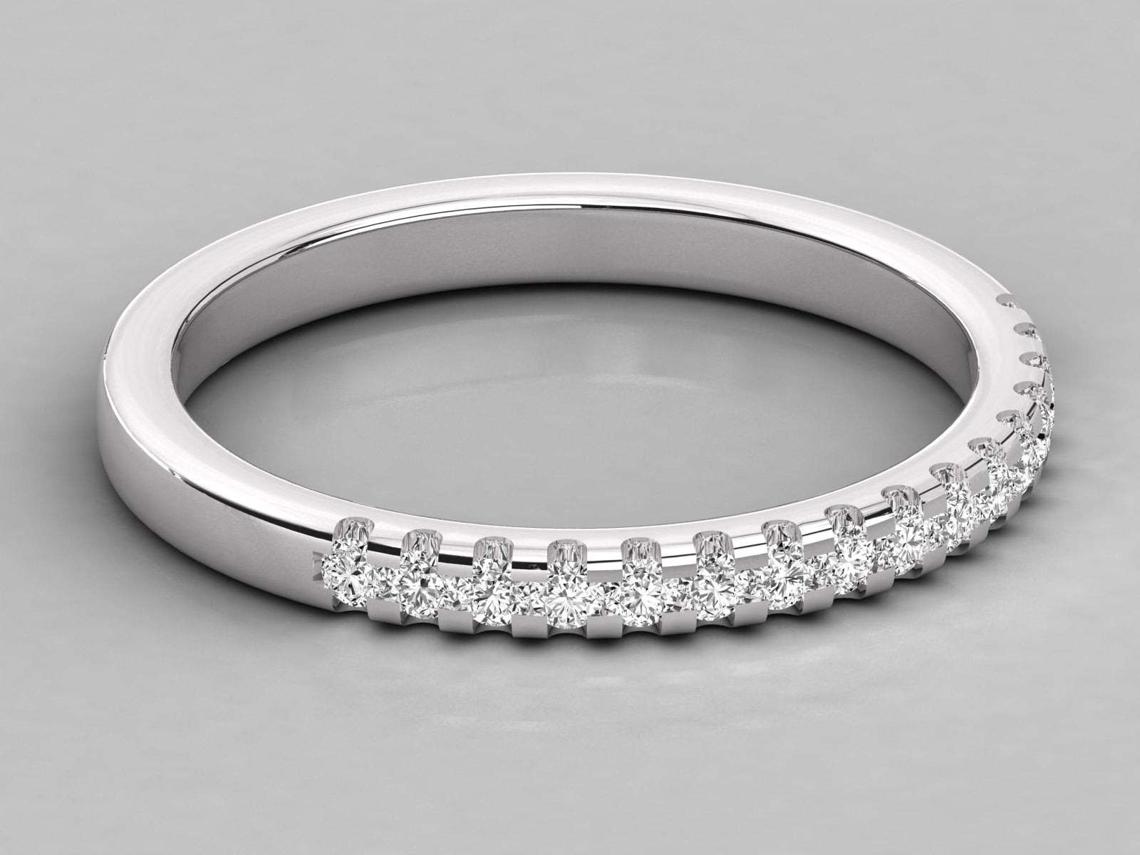 10K GOLD  LAB GROWN DIAMOND LADIES BAND RING.