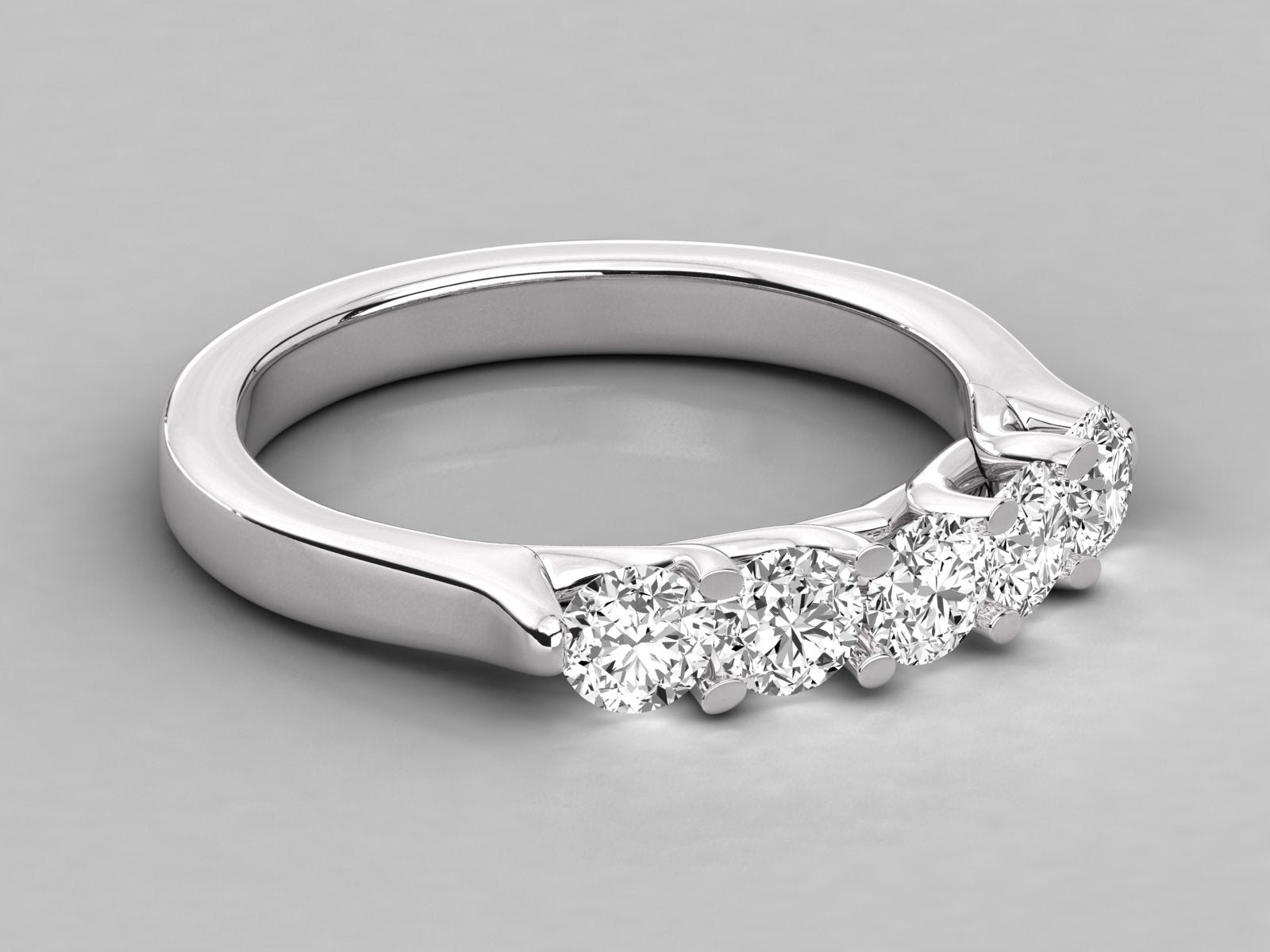 10K GOLD SOLITAIRE  LAB GROWN DIAMOND LADIES  RING.