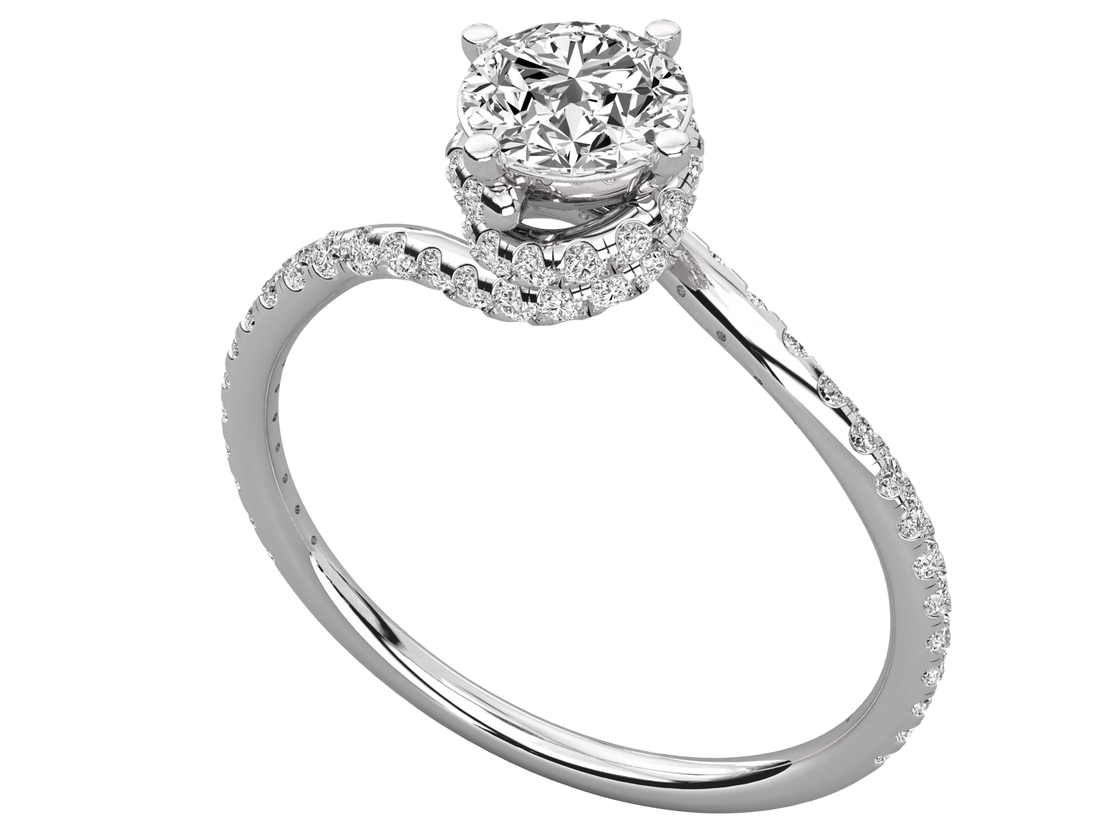 10K GOLD SOLITAIRE LAB GROWN DIAMOND LADIES  RING.