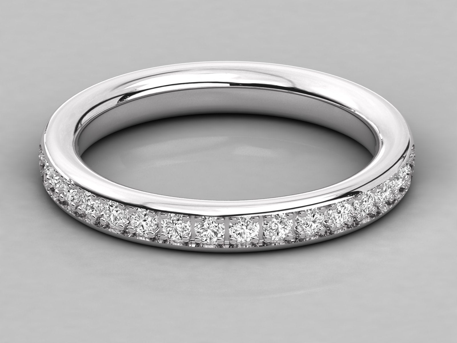10K GOLD  LAB GROWN DIAMOND LADIES BAND RING.