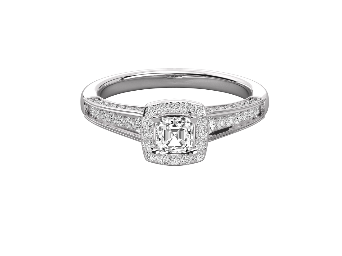 10K GOLD SOLITAIRE LAB GROWN DIAMOND LADIES  RING.