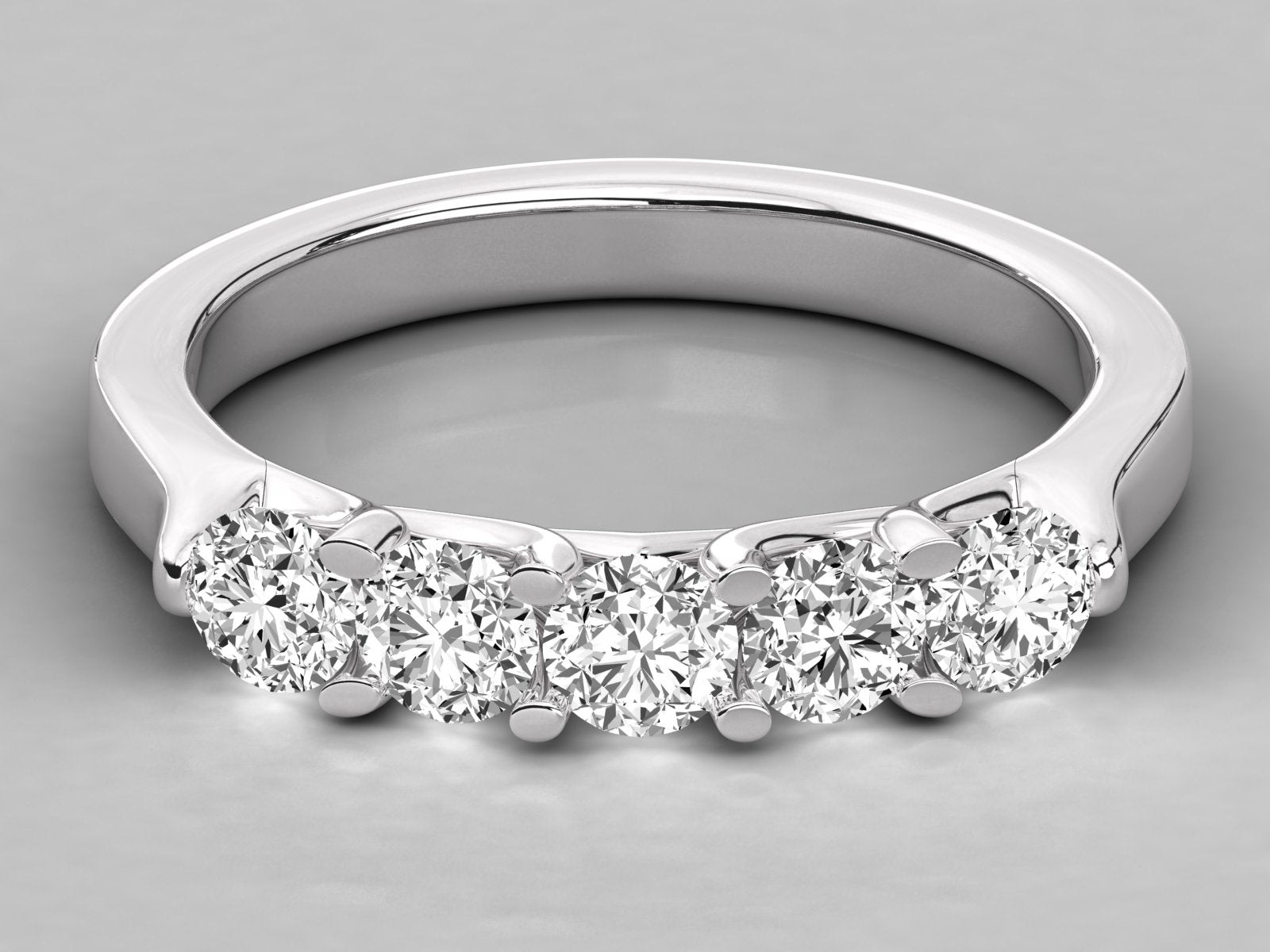 10K GOLD SOLITAIRE  LAB GROWN DIAMOND LADIES  RING.