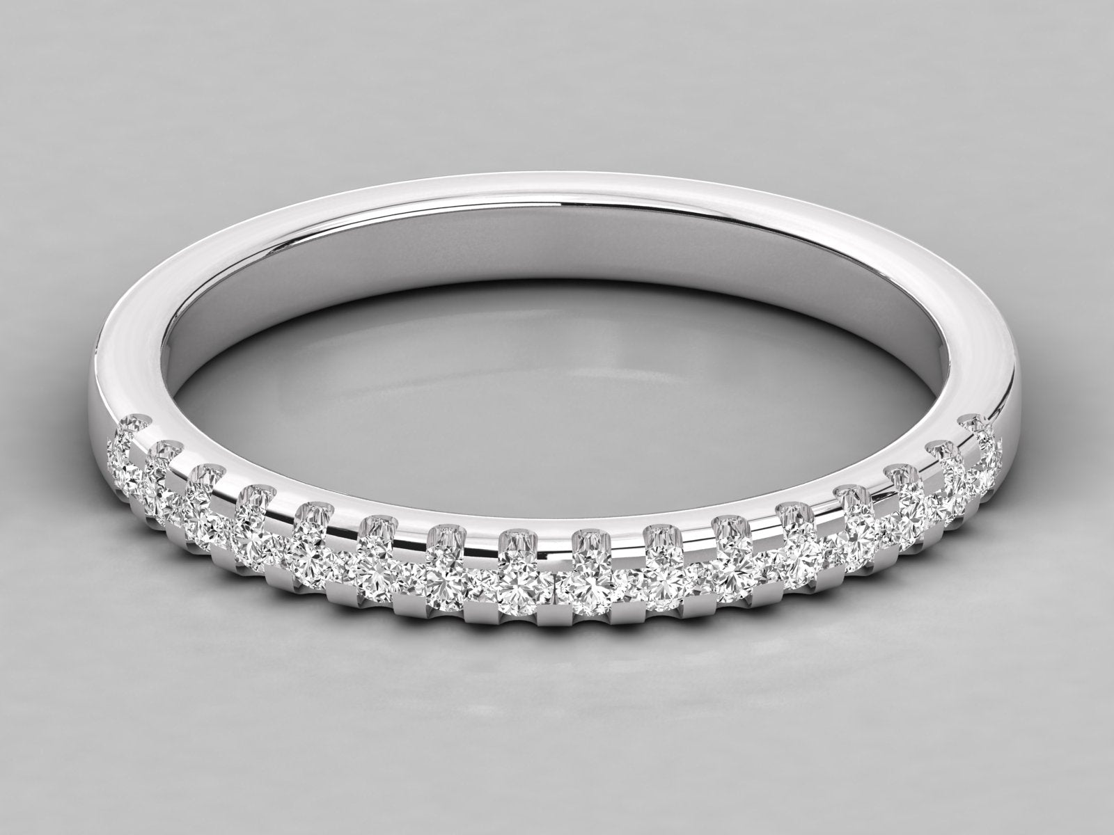 10K GOLD  LAB GROWN DIAMOND LADIES BAND RING.