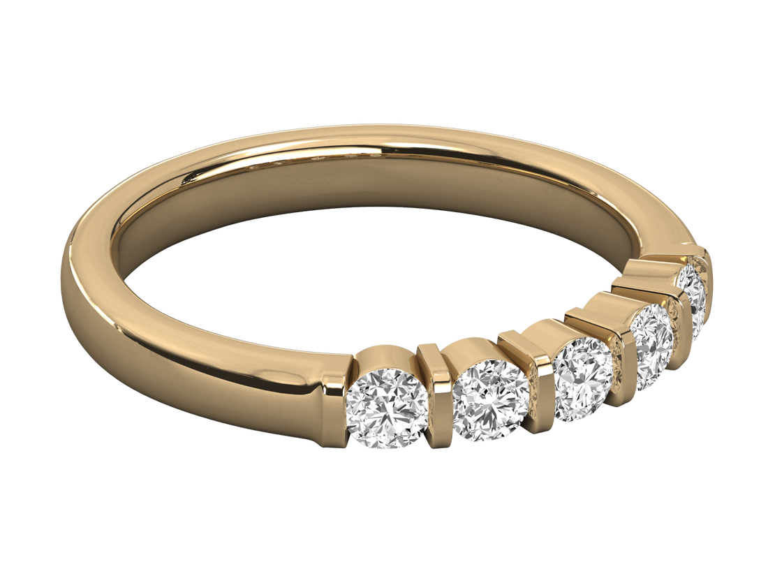 10K GOLD SOLITAIRE DIAMOND  BRILLIANT RING.