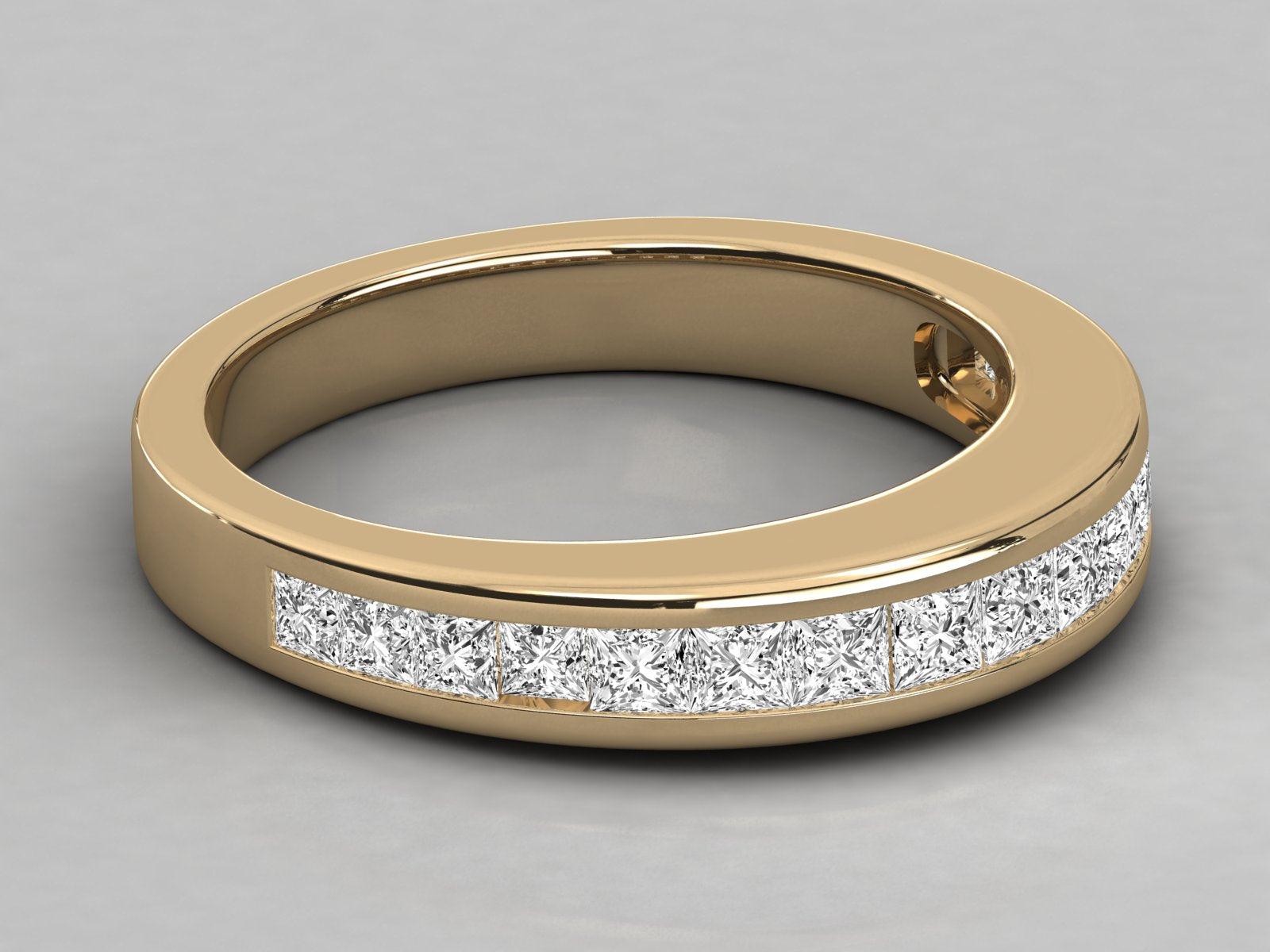 10K GOLD  LAB GROWN DIAMOND LADIES BAND RING.