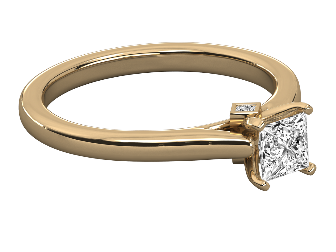 10K GOLD SOLITAIRE  LAB GROWN DIAMOND LADIES  RING.