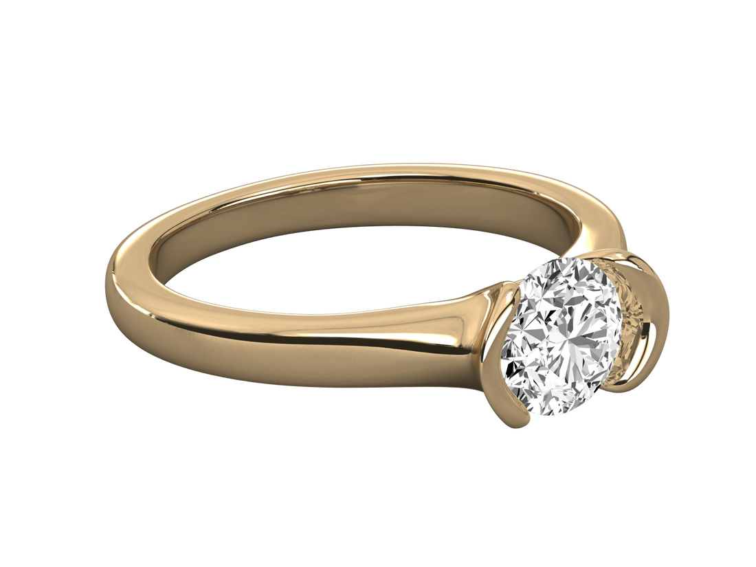 10K GOLD SOLITAIRE LAB GROWN DIAMOND LADIES  RING.
