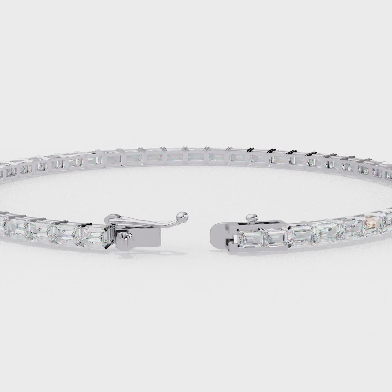 Fabulous  Bracelet With 18k Gold  Lab Grown Diamond.