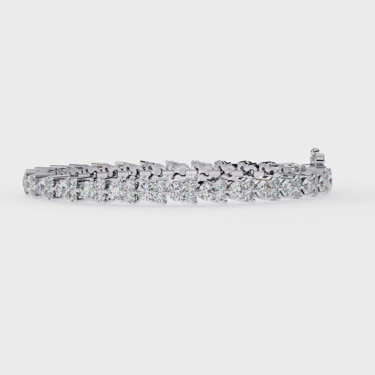 Beautiful Bracelet With 18k Gold  Lab Grown Diamond.