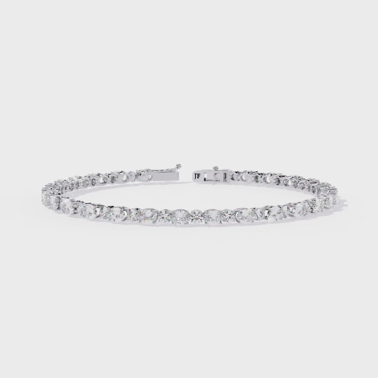 Fabulous  Bracelet With 18k Gold  Lab Grown Diamond.