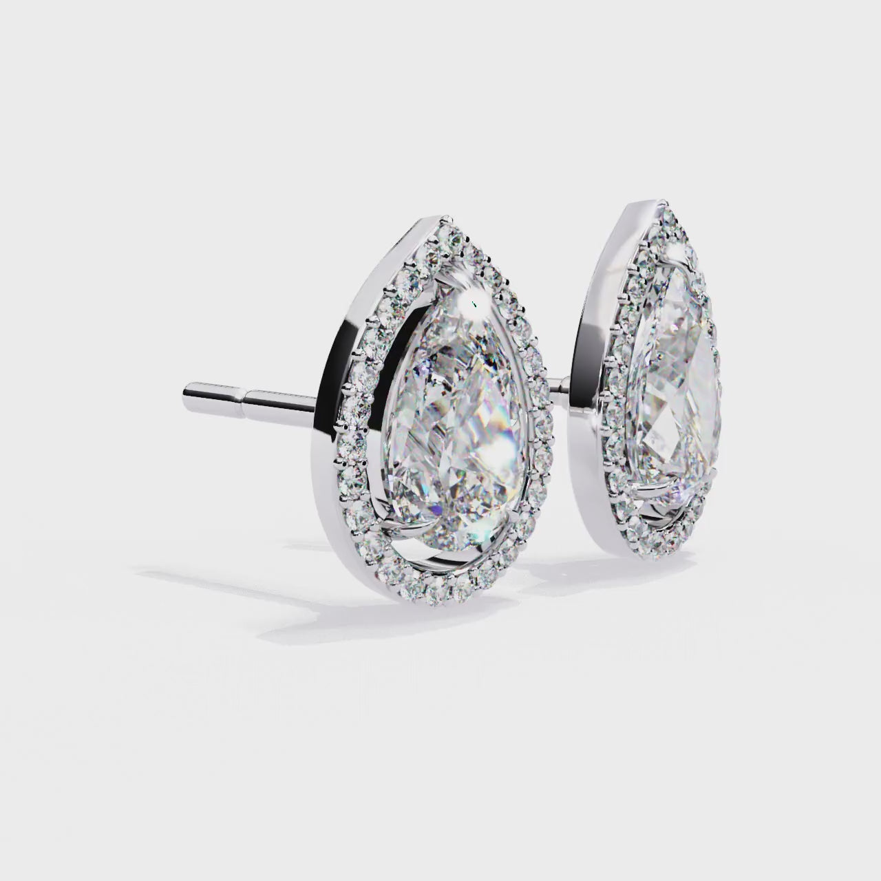 Unique 18K GOLD EARRING WITH LAB-GROWN DIAMOND.