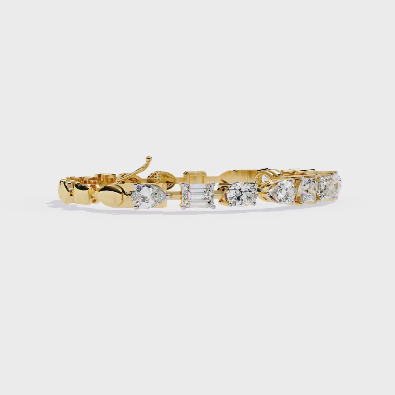 Fabulous  Bracelet With 18k Gold   Lab Grown Diamond.