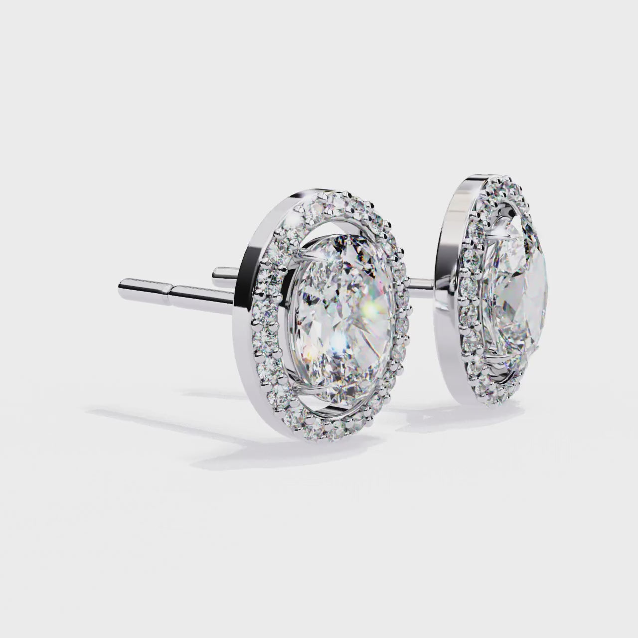 Unique 18K GOLD EARRING WITH LAB-GROWN DIAMOND.