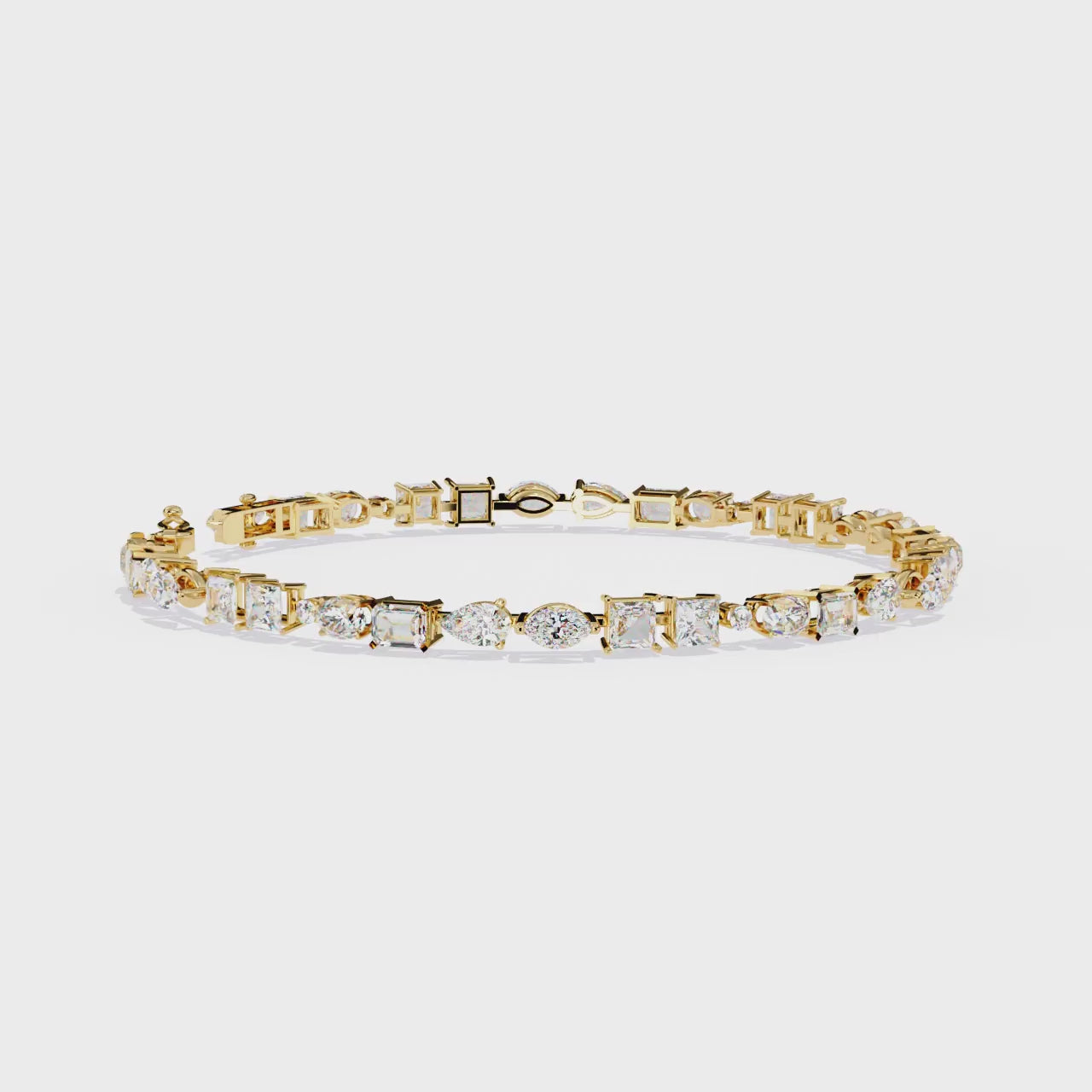 Fabulous  Bracelet With 18k Gold  Lab Grown Diamond.