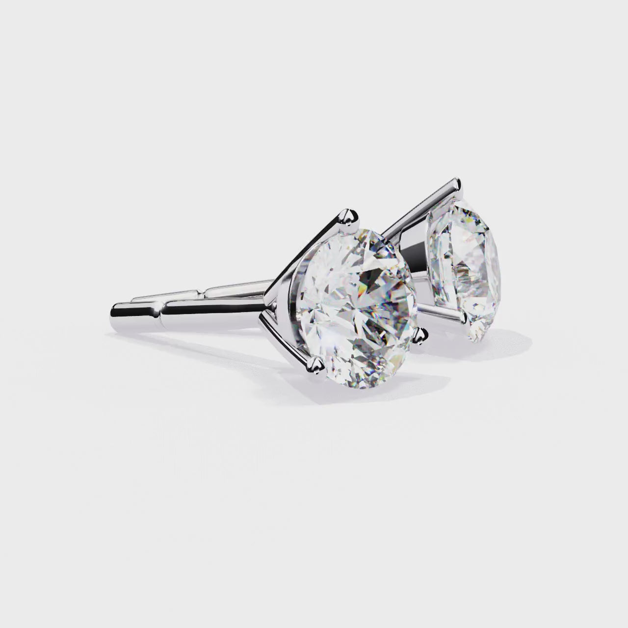 Beautiful 18K GOLD EARRING WITH LAB-GROWN DIAMOND